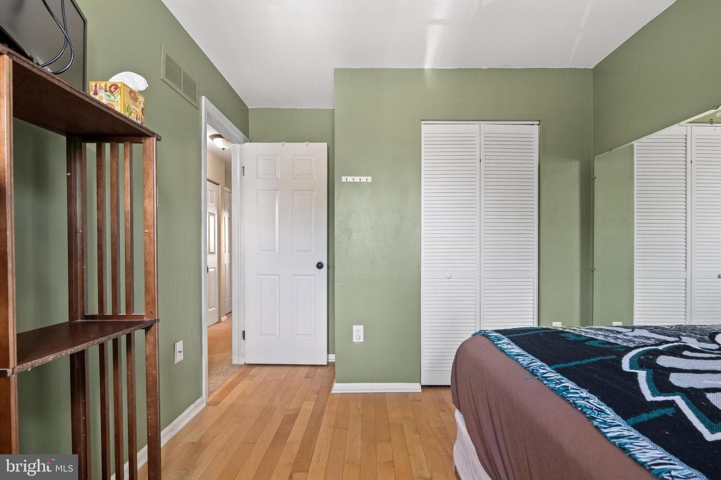 104 Hollytree Court photo 31