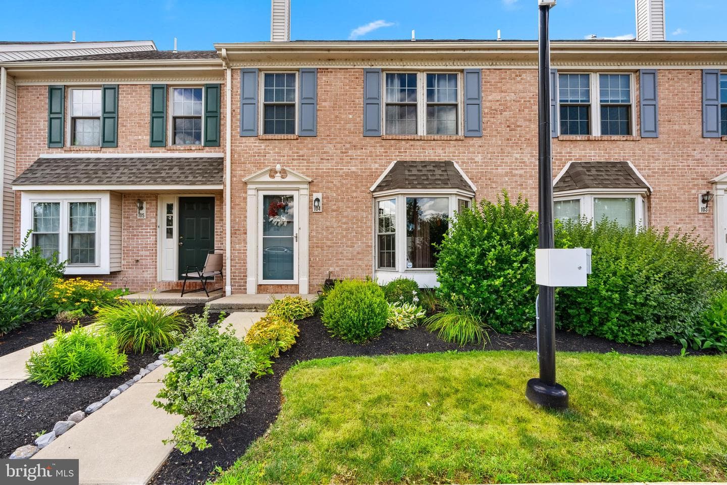 104 Hollytree Court photo 5