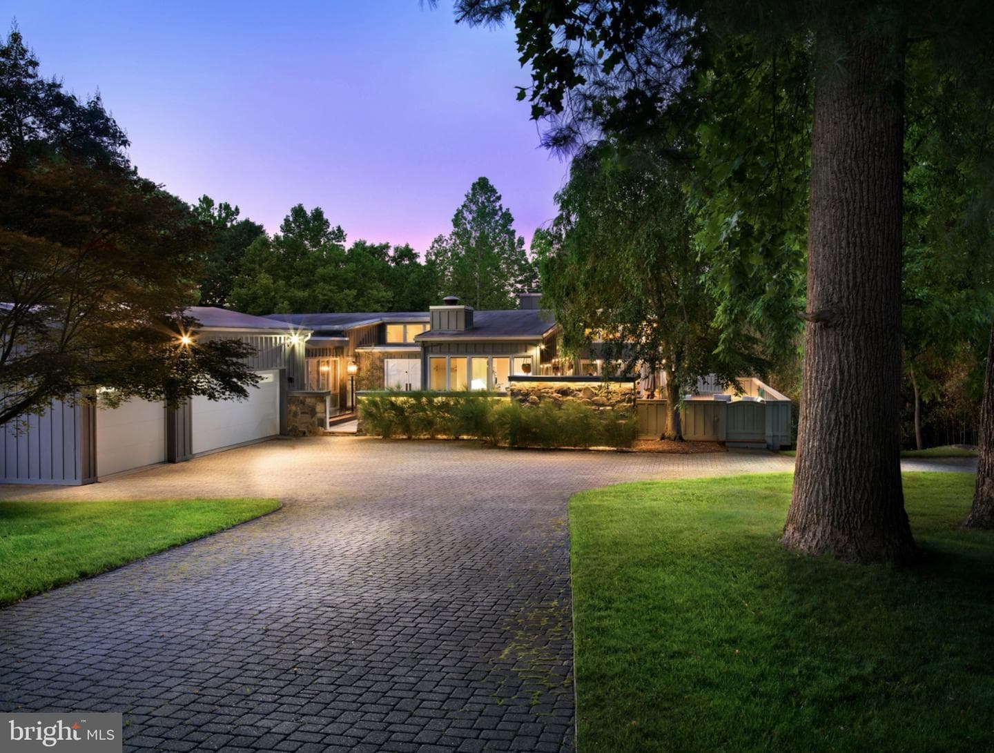 1620 Monk Road photo 3