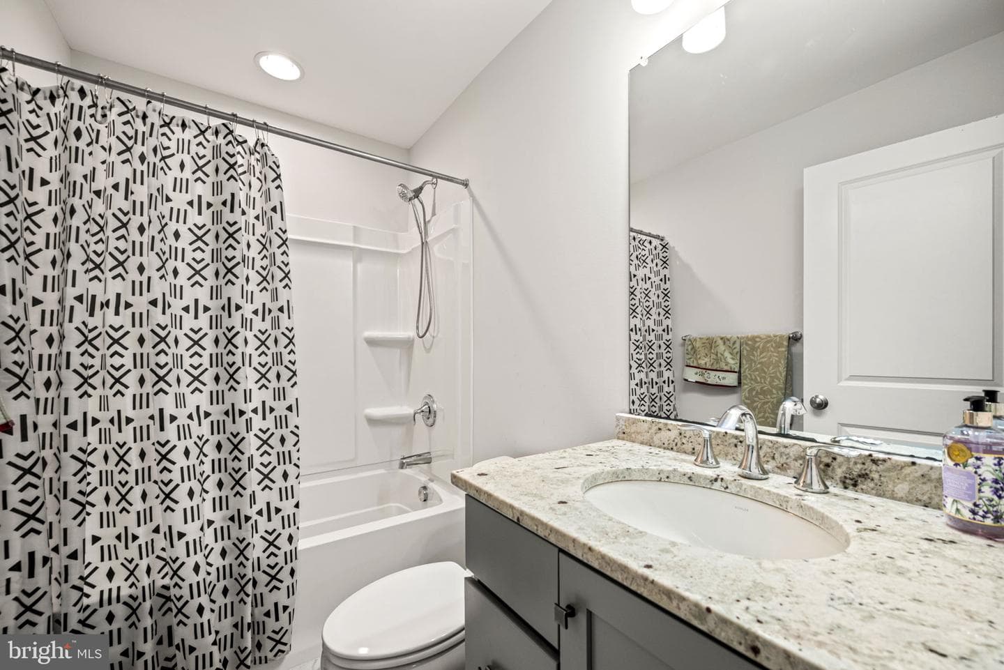 164 Larrabee Way photo 21