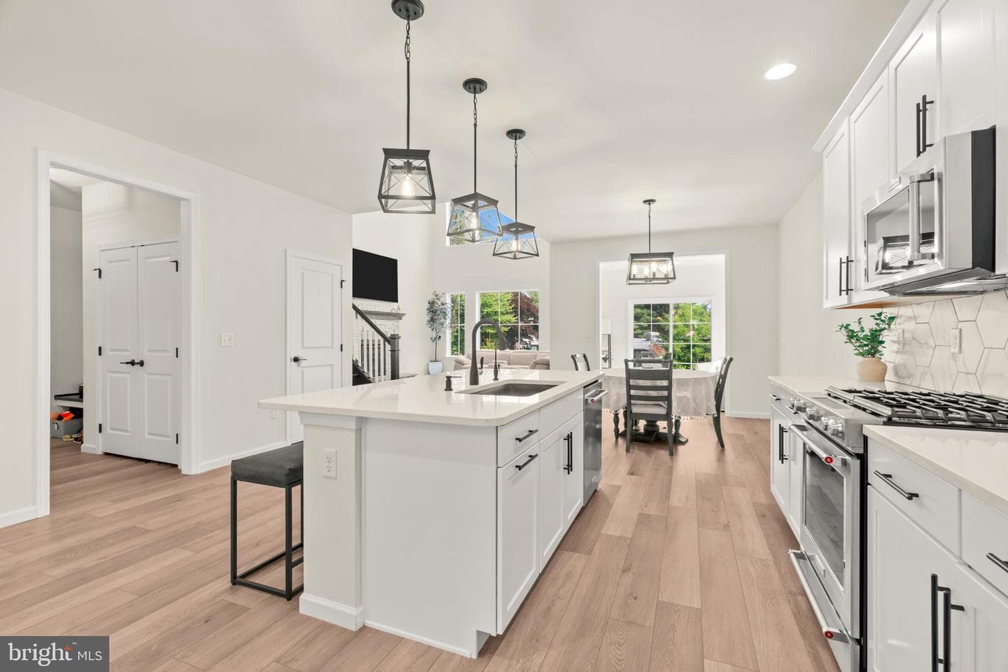 15 Patricia Drive photo 10