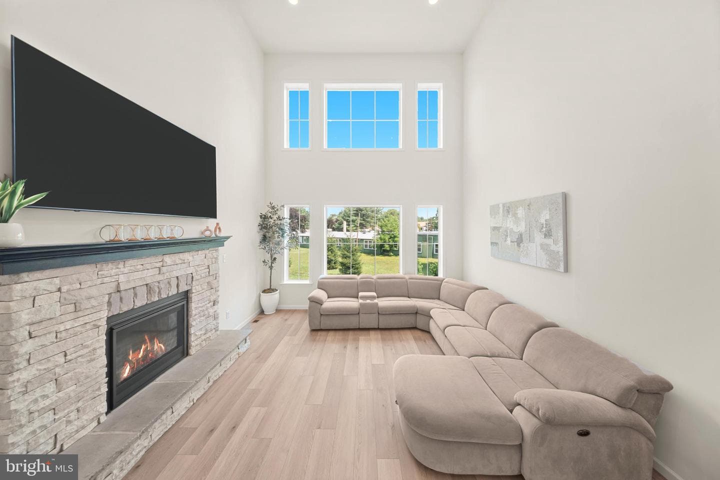 15 Patricia Drive photo 25
