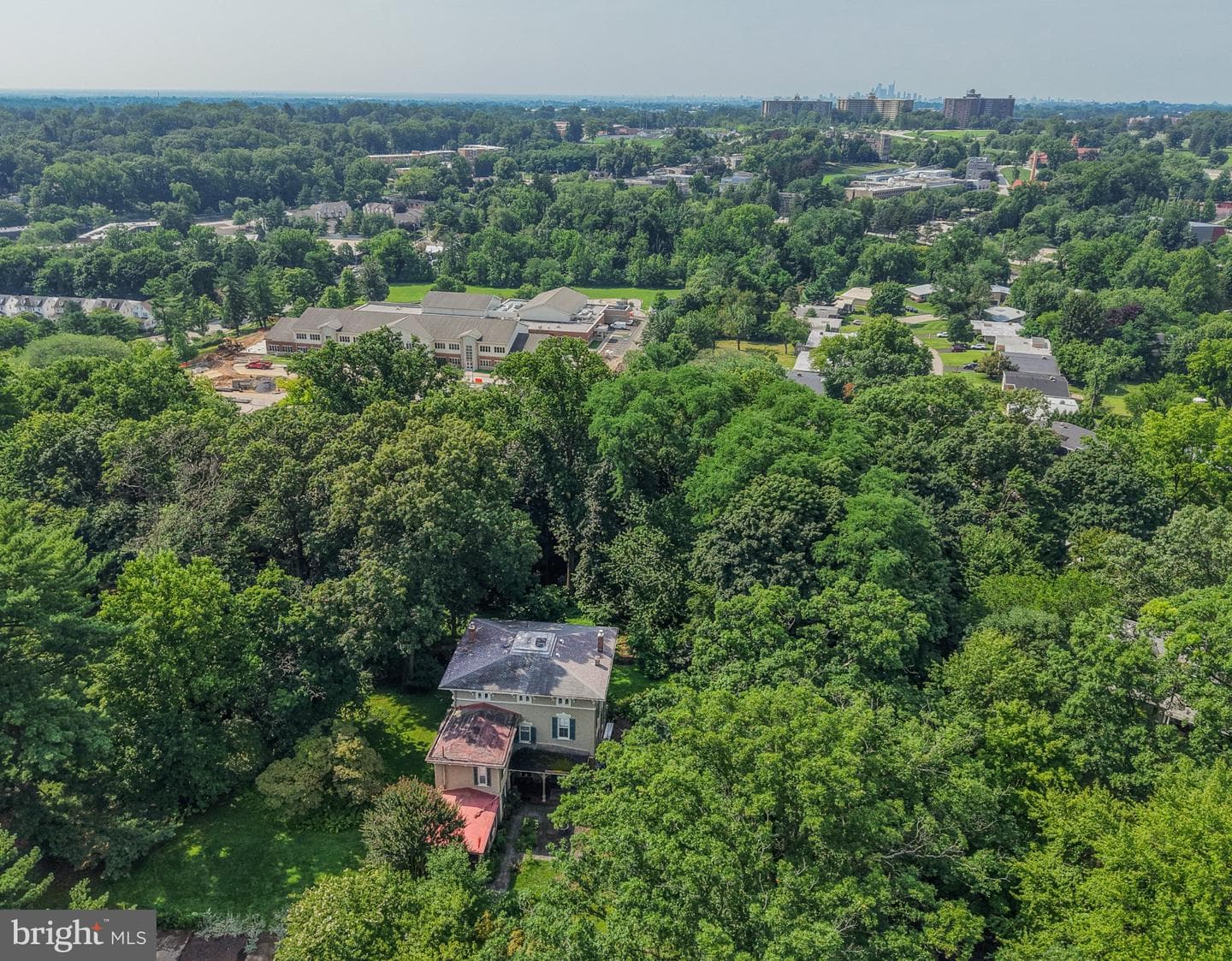 424 W Waverly Road photo 9