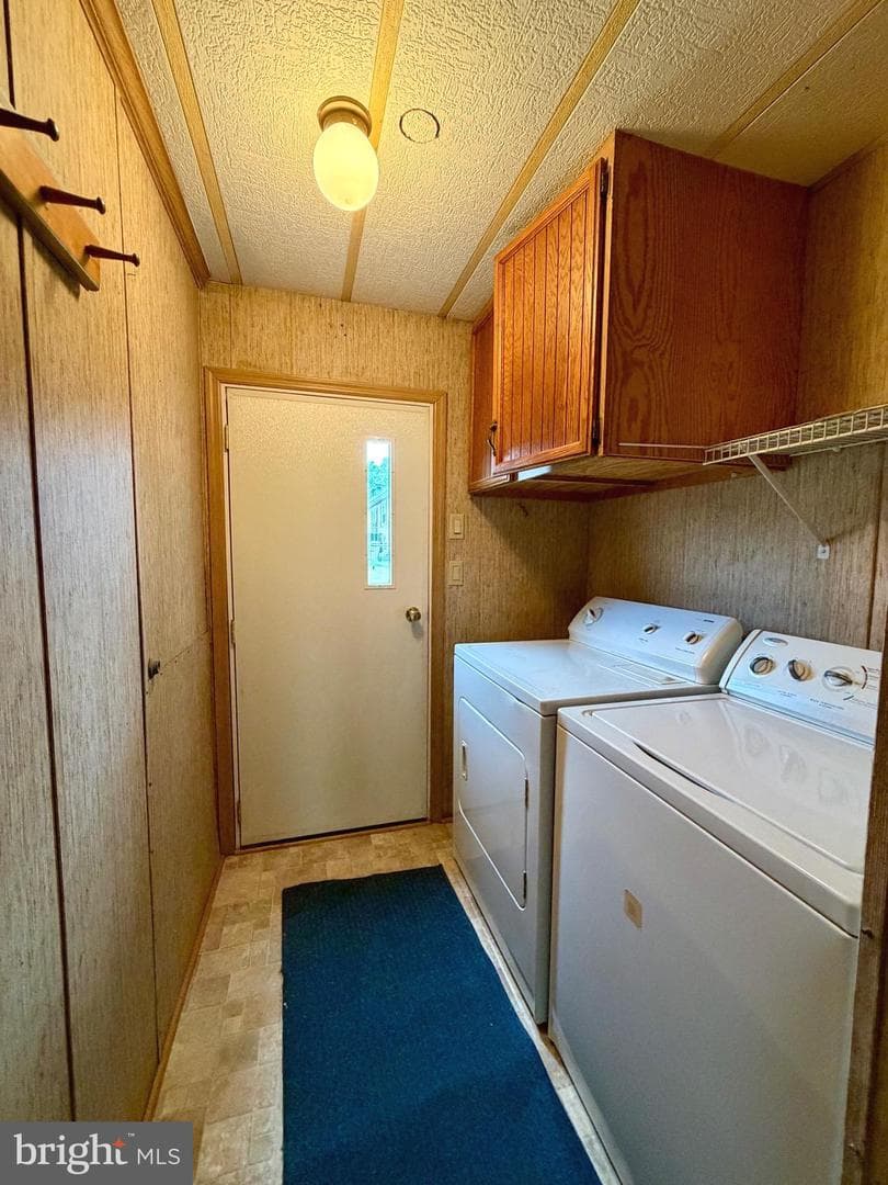614 Stream View Drive photo 16