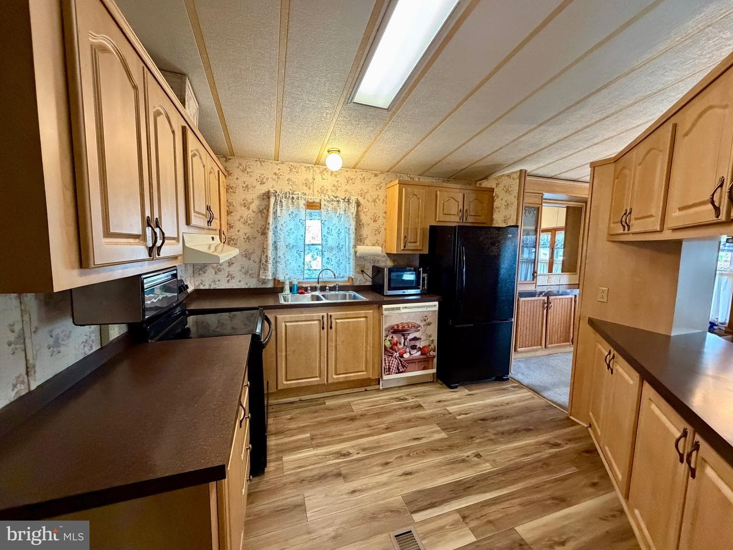 614 Stream View Drive photo 6