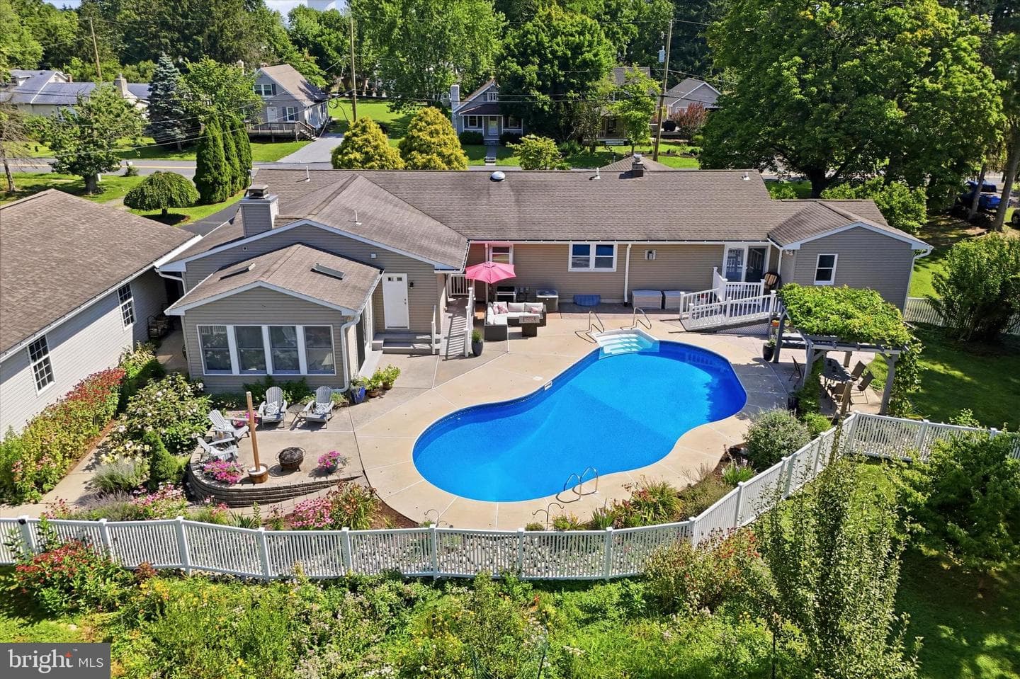 664 Park Road photo 32