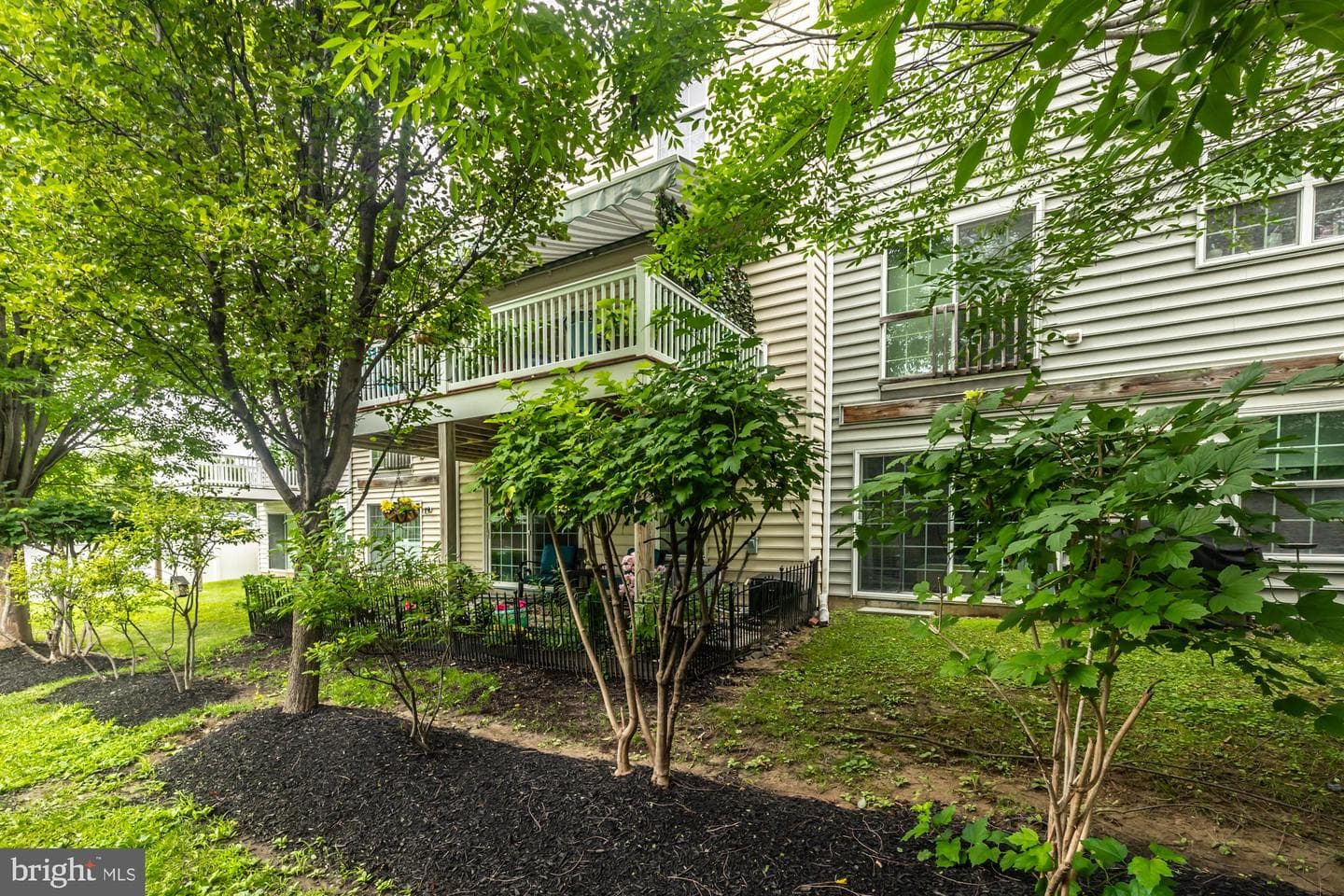 154 Moorehead Avenue photo 7