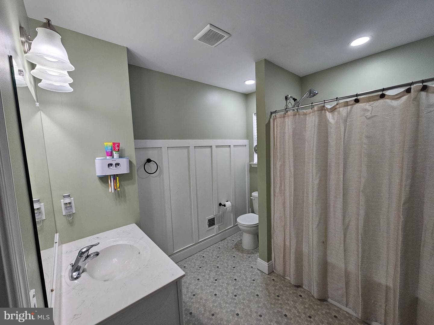 2120 Sunnyvale Drive photo 19