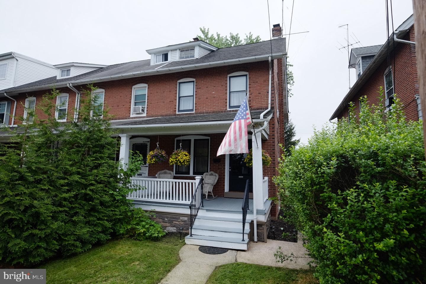 38 E 4th Street photo 1