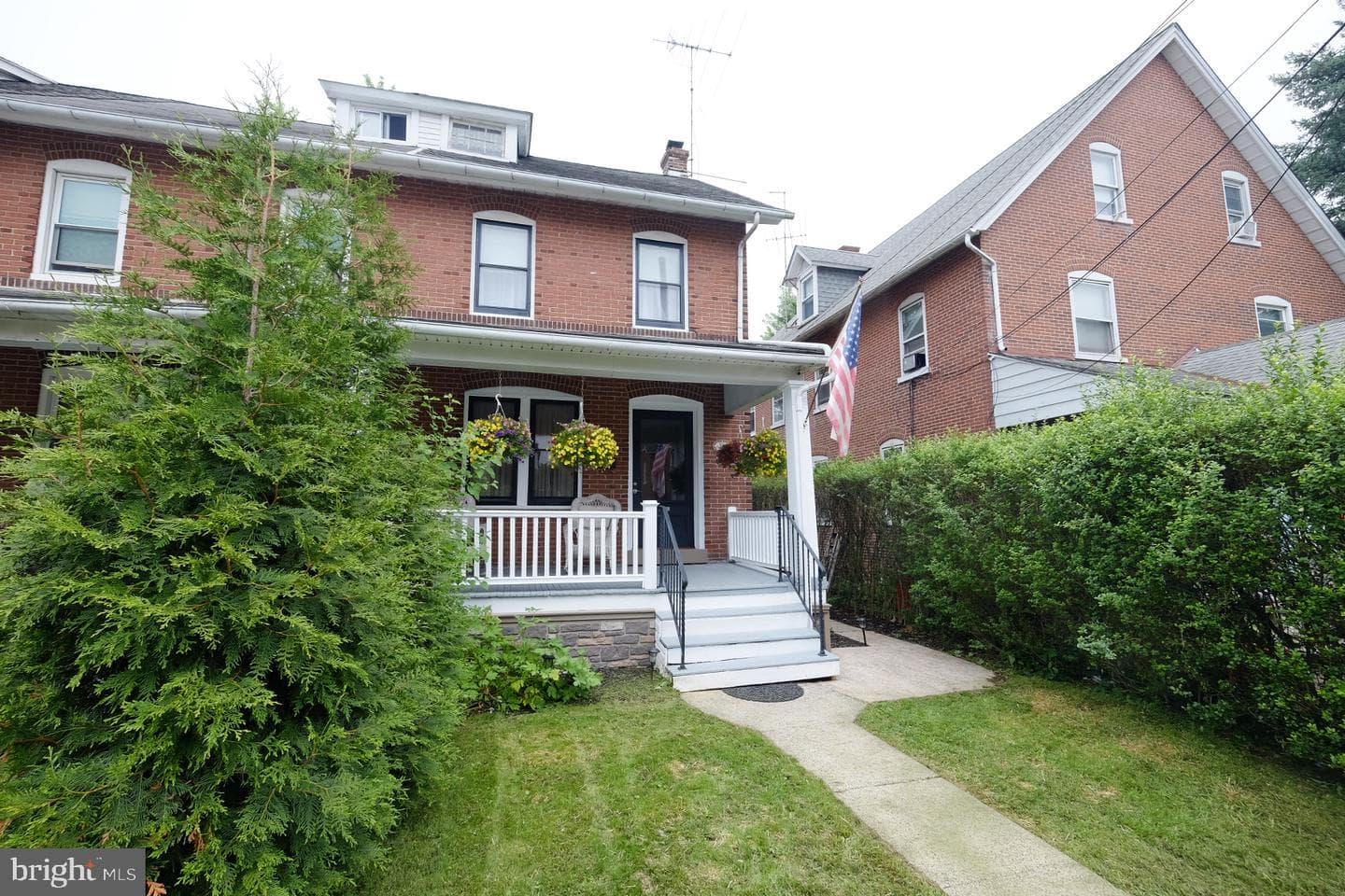38 E 4th Street photo 2