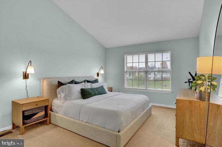 2305 Carriage Lane photo 20
