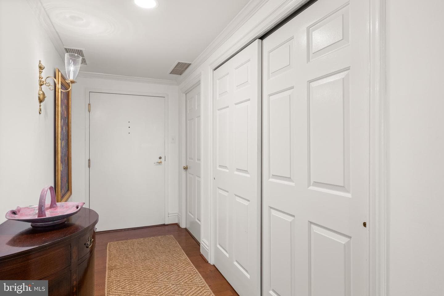 100 Grays Lane #506 photo 3