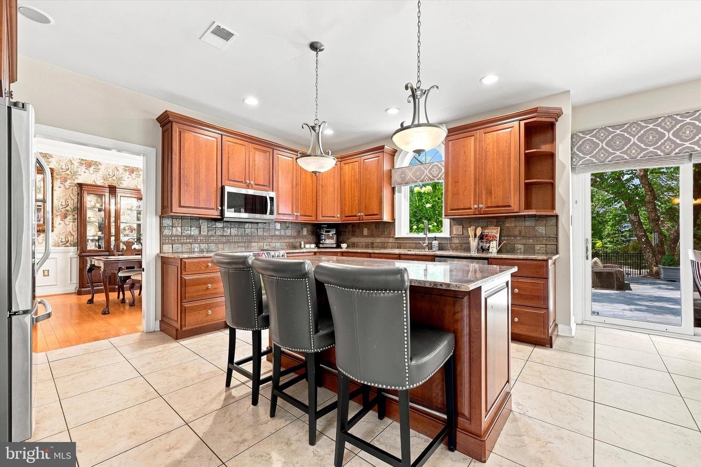 135 Burgundy Circle photo 10