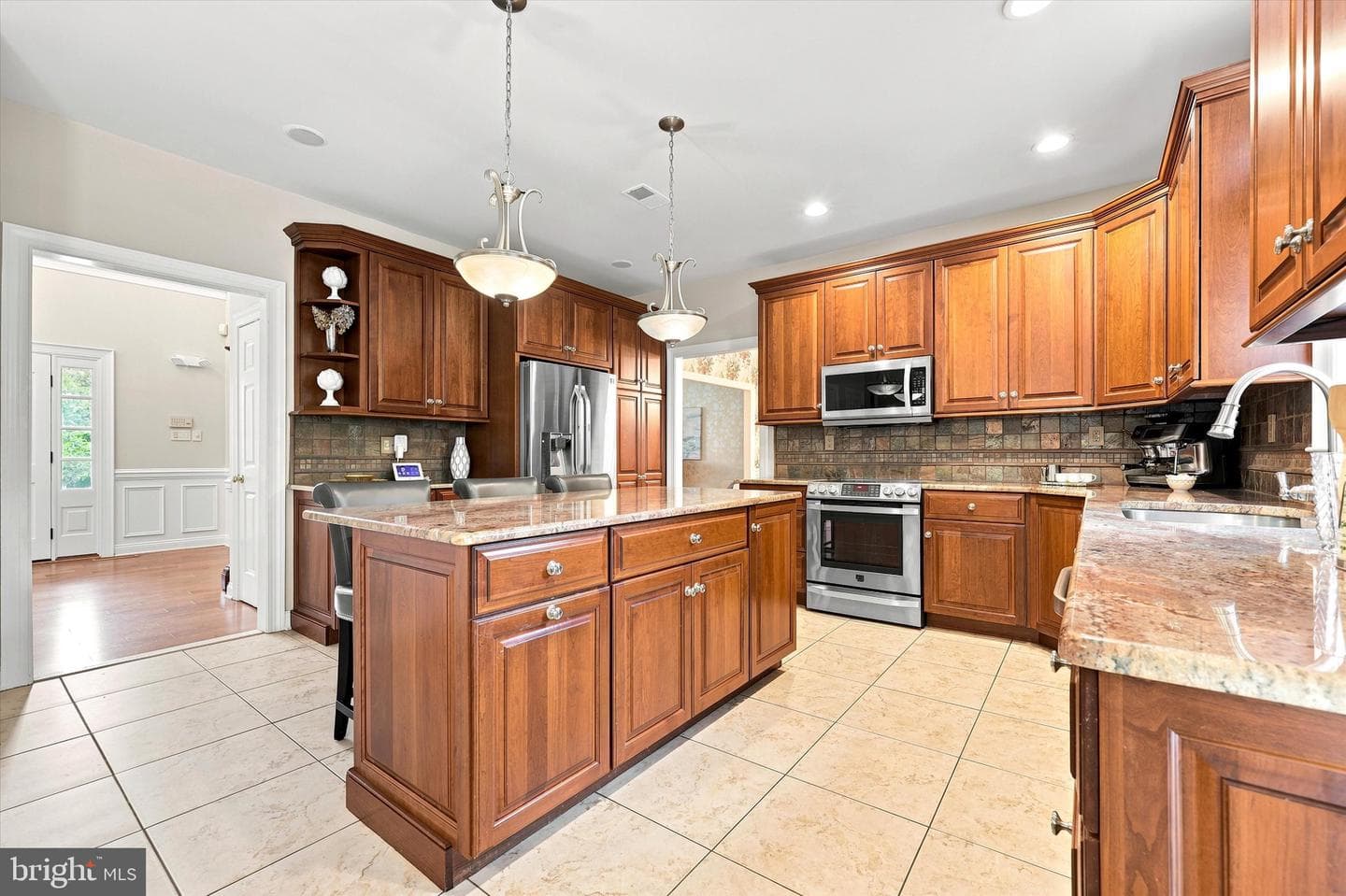 135 Burgundy Circle photo 12