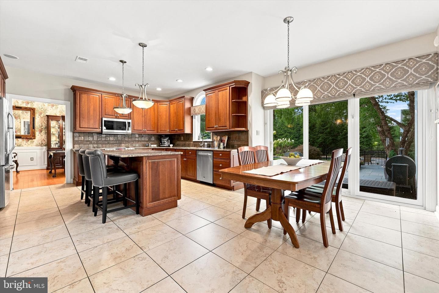 135 Burgundy Circle photo 13