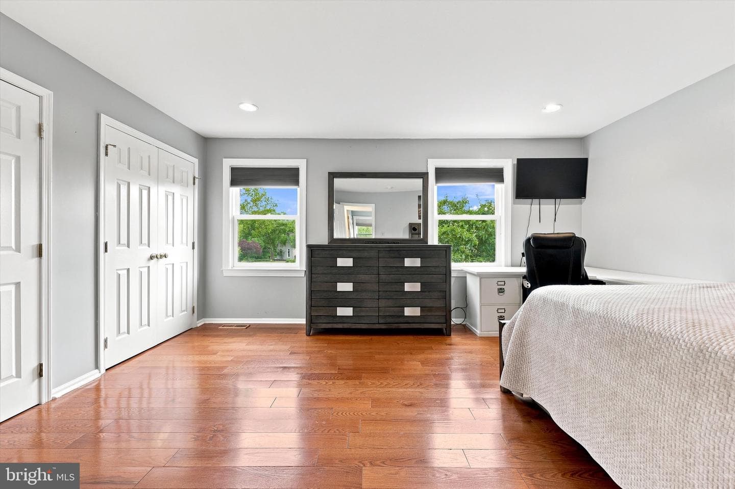 135 Burgundy Circle photo 31