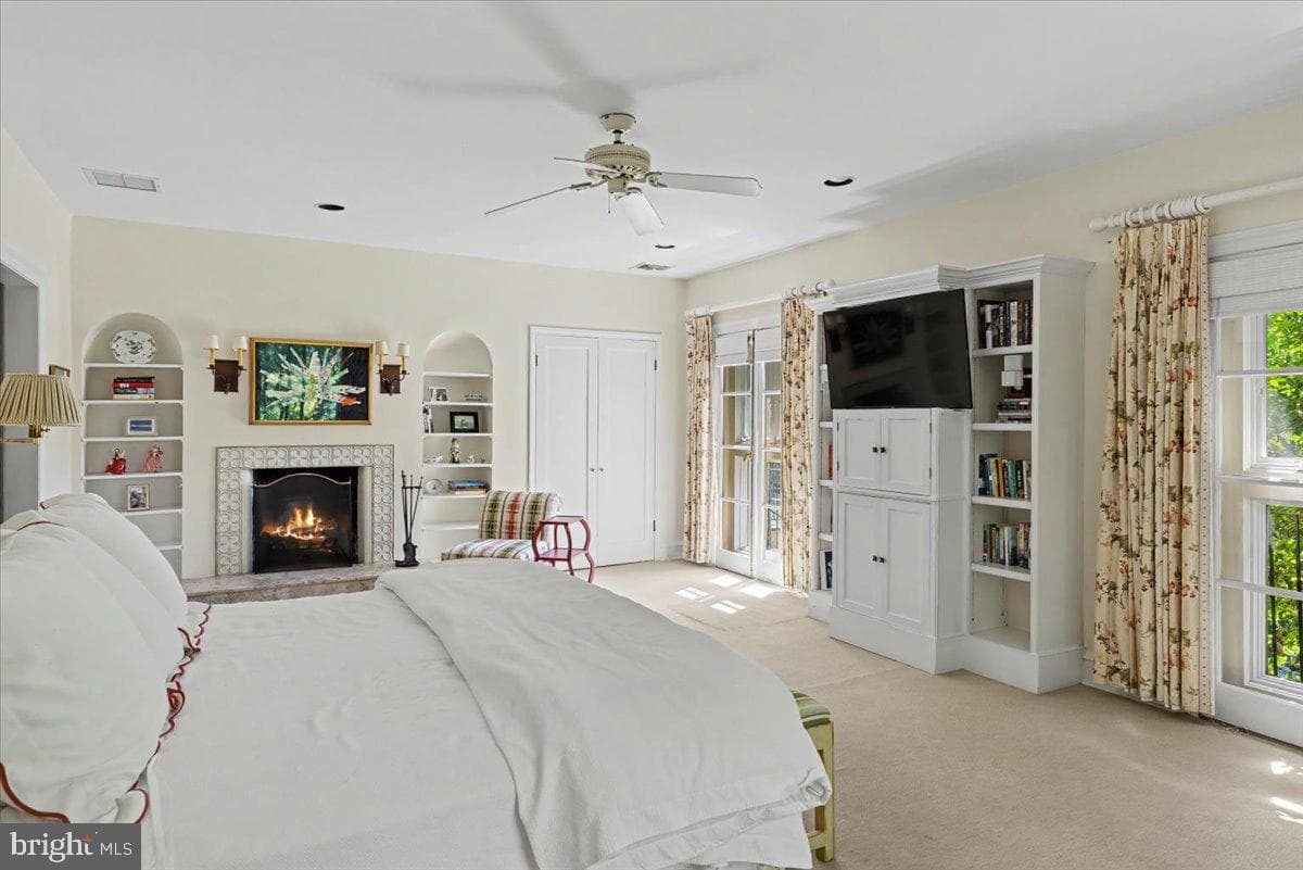7029 Sheaff Lane photo 34