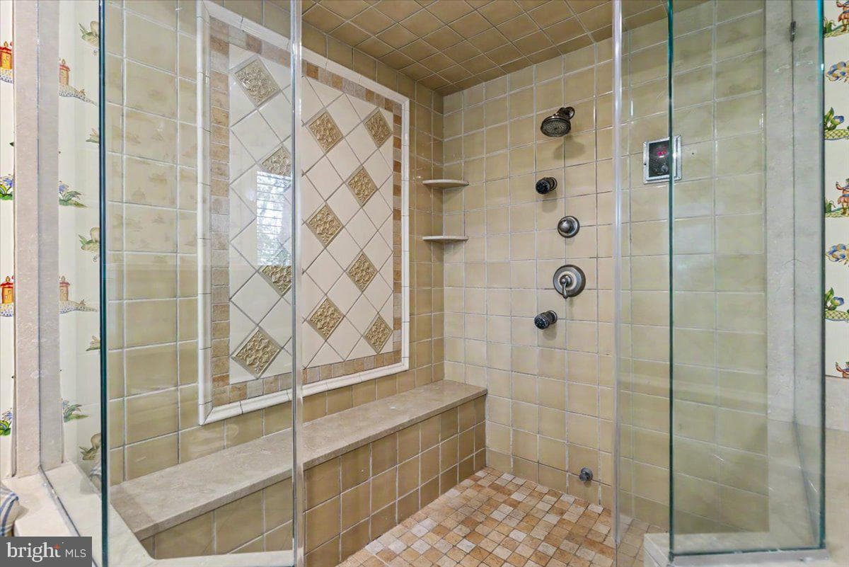 7029 Sheaff Lane photo 37