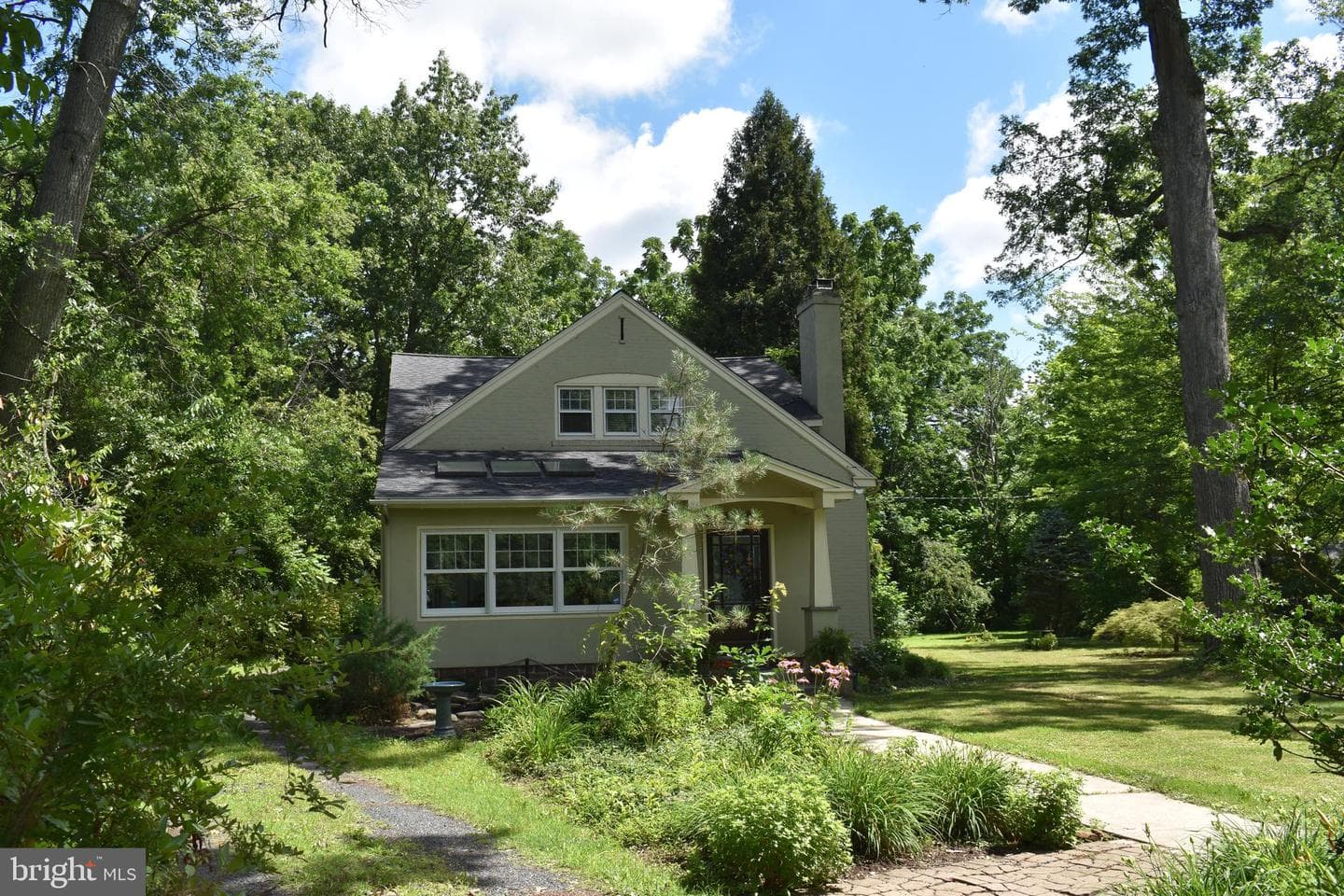 1109 Forest Avenue photo 6