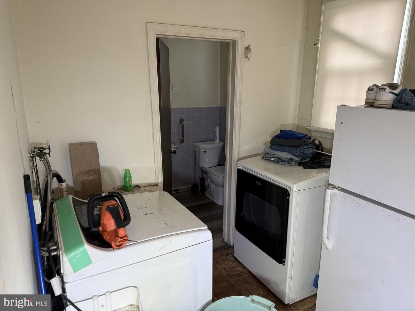 216 E Marshall Street photo 13
