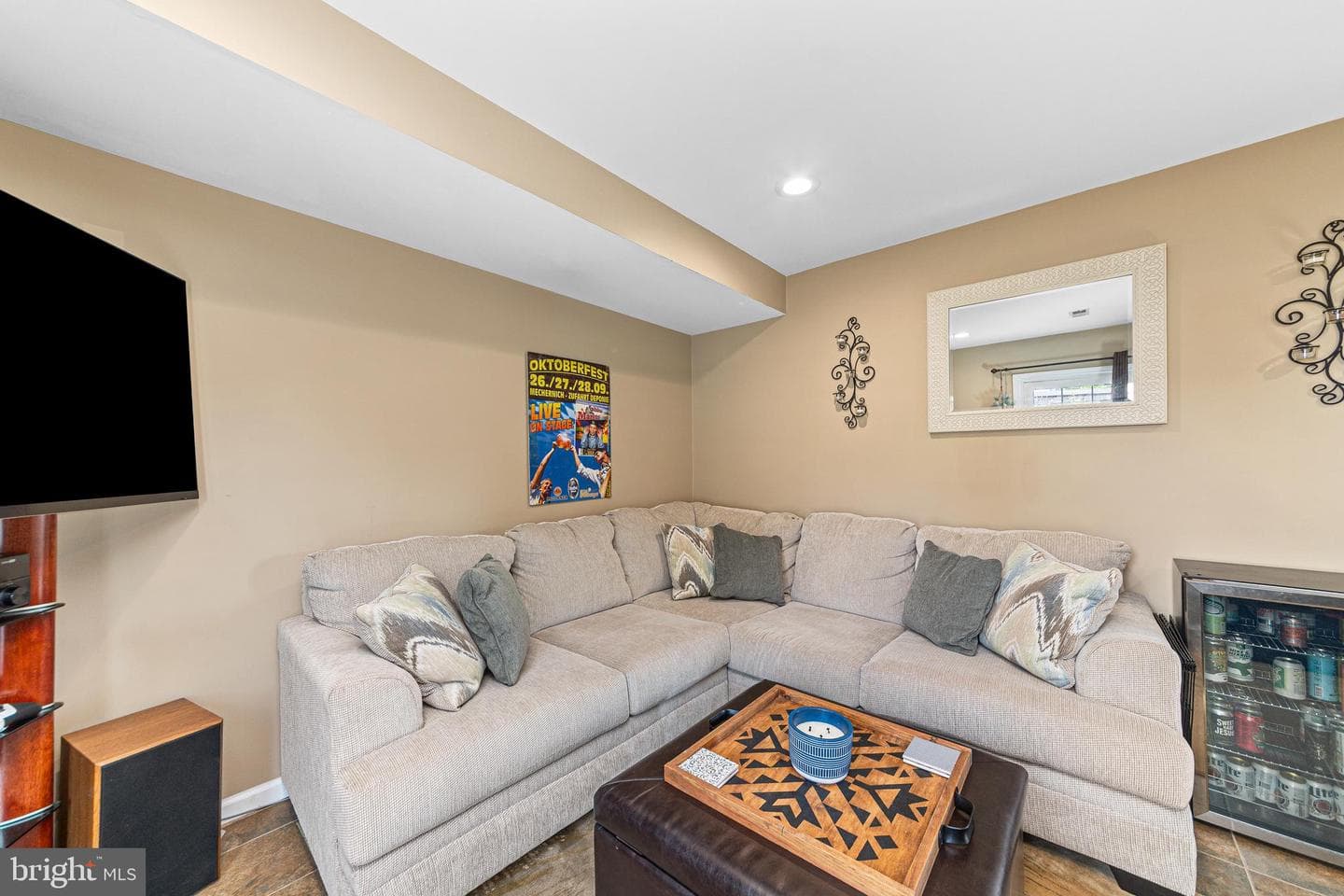446 Pleasant Valley Drive photo 19