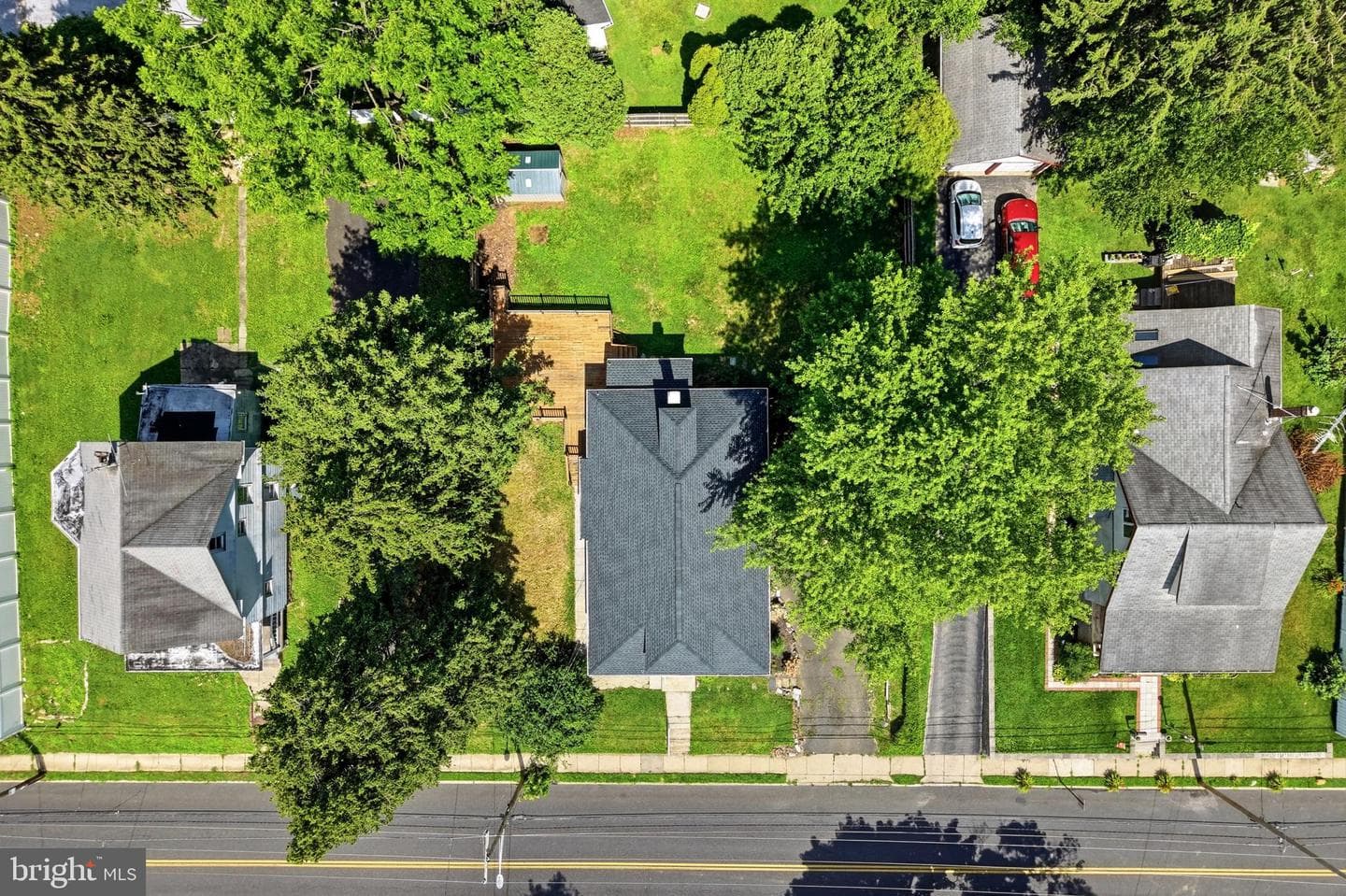 214 N Hills Avenue photo 53