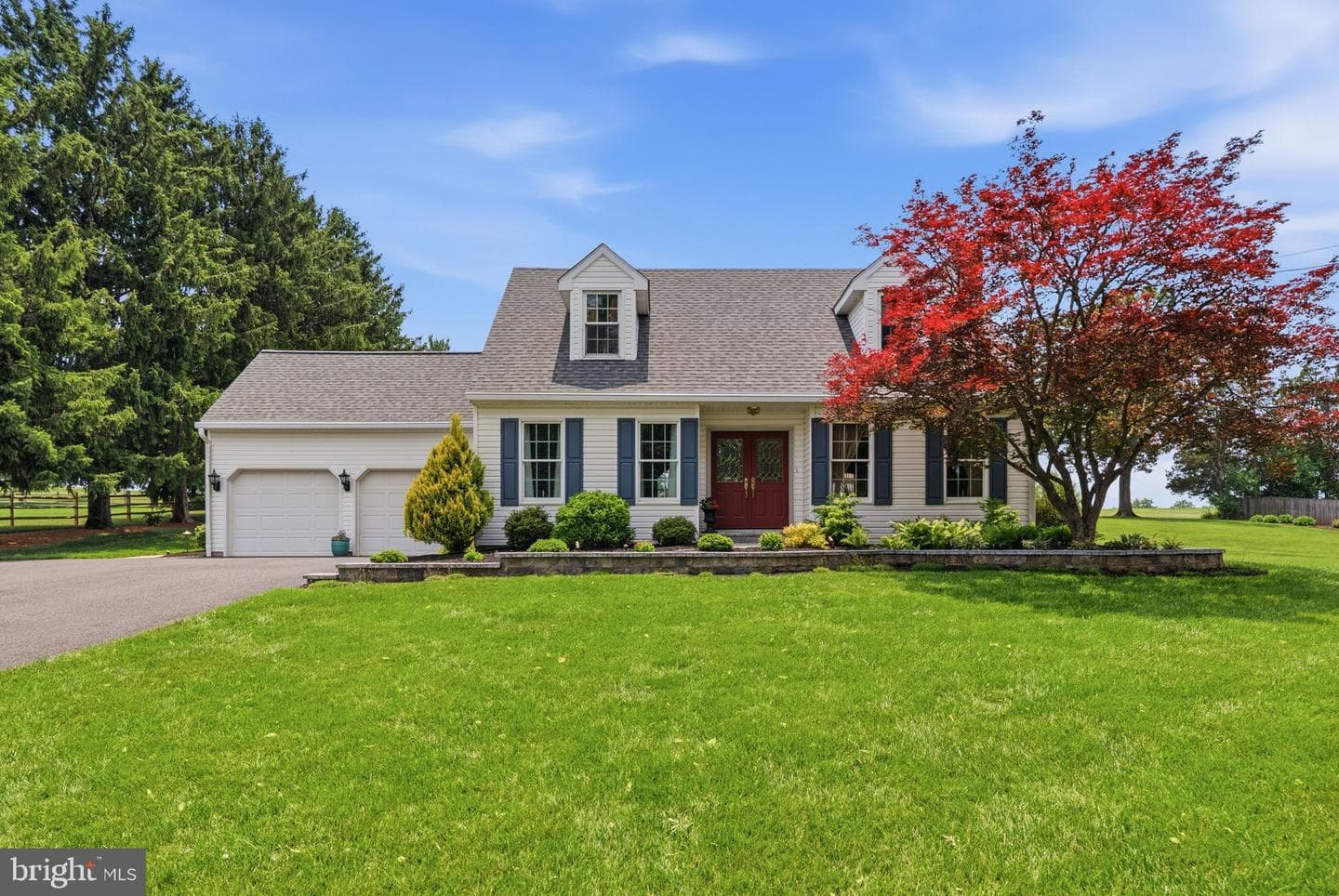 63 W Linfield Trappe Road photo 4