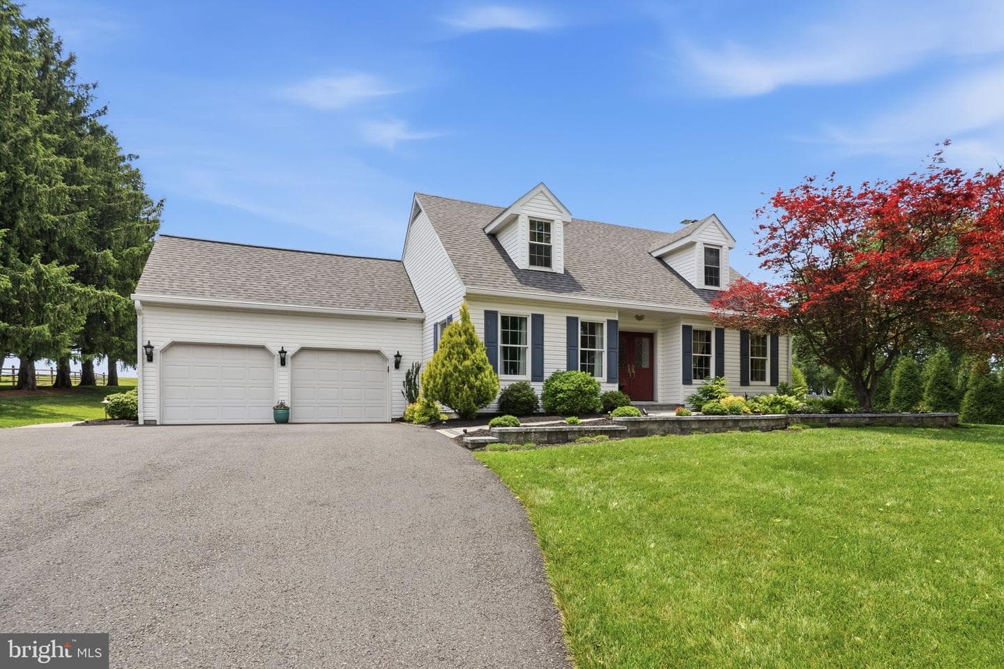 63 W Linfield Trappe Road photo 5