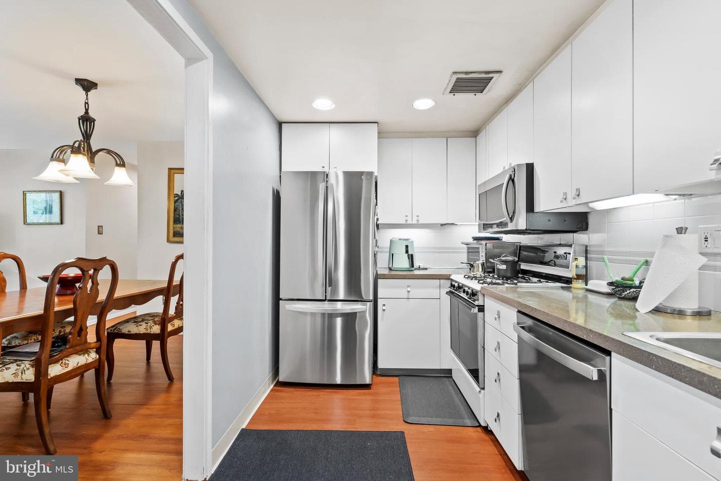 309 Florence Avenue #324-N photo 9