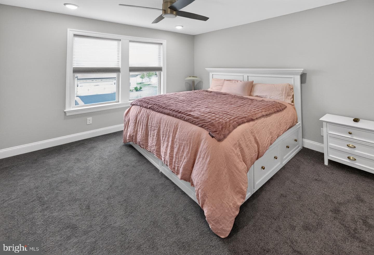1011 Victoria Court photo 15