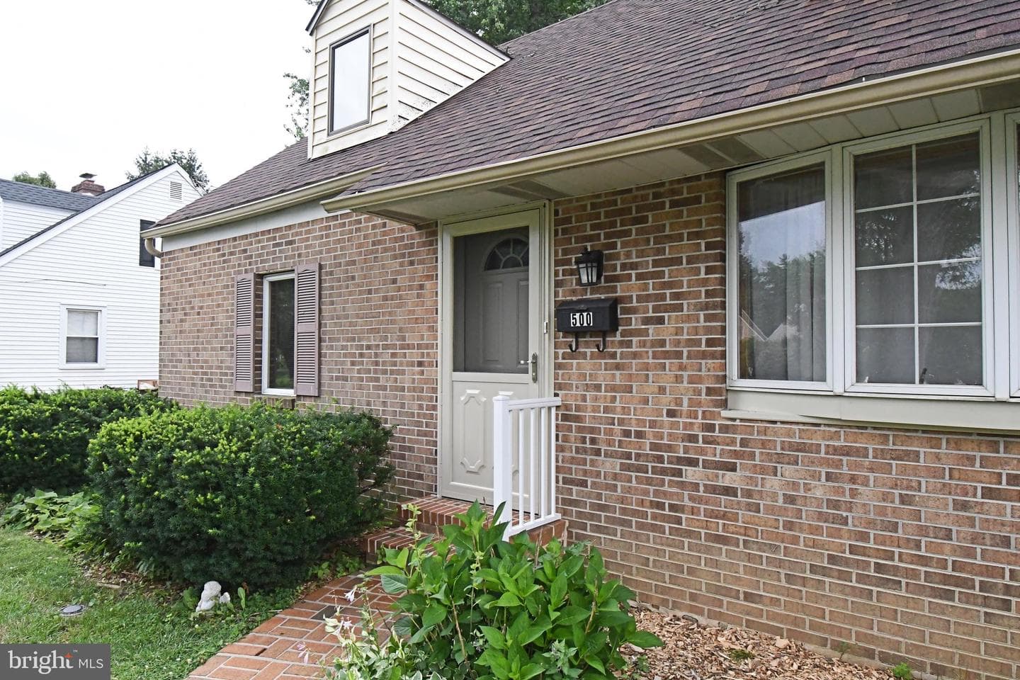 500 Burton Road photo 3