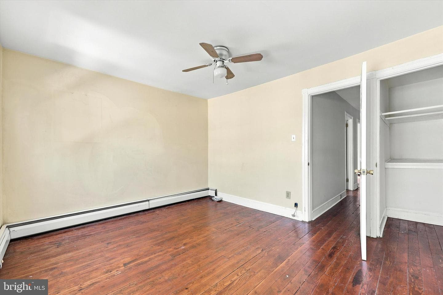 223 Sheas Terrace photo 11