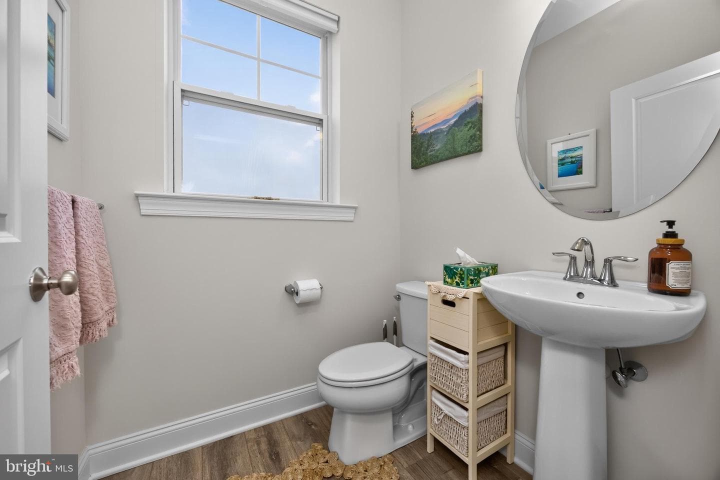174 Larrabee Way photo 19