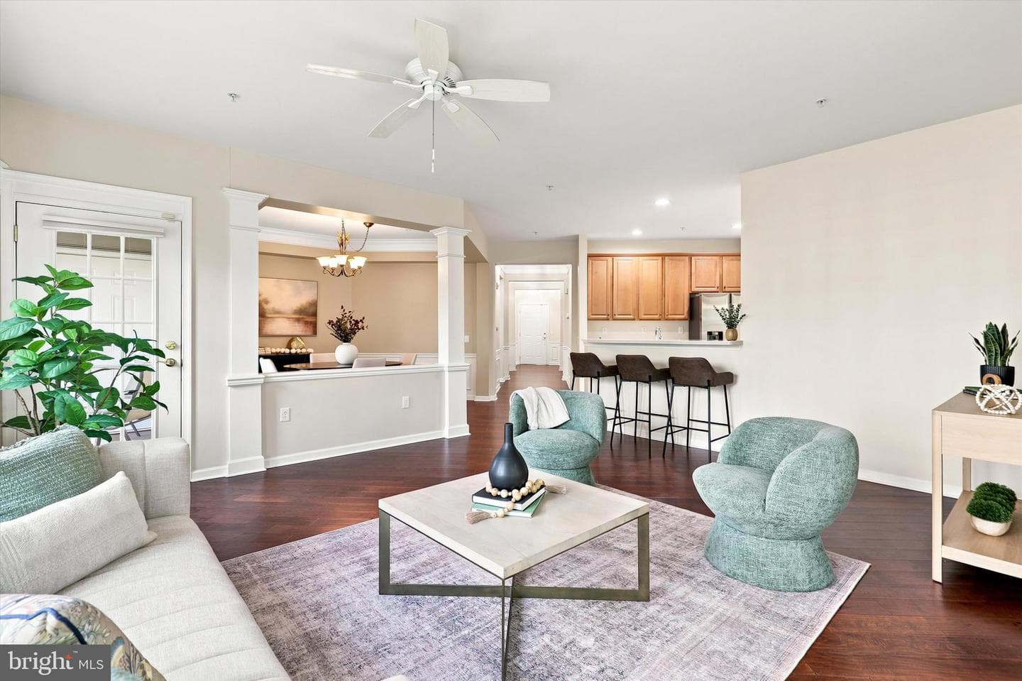6102 Lilac Court photo 4