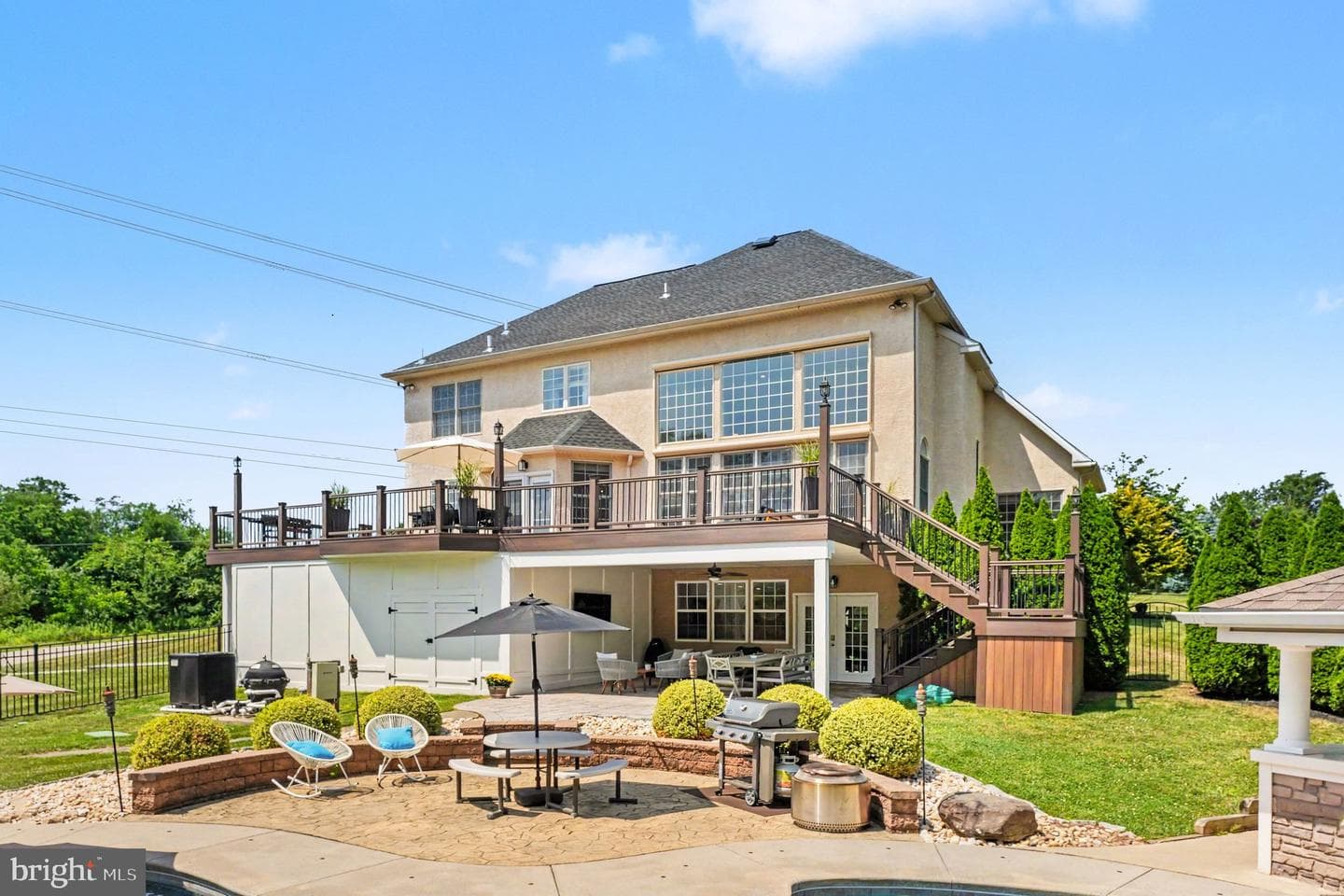 1120 Scheer Way photo 3