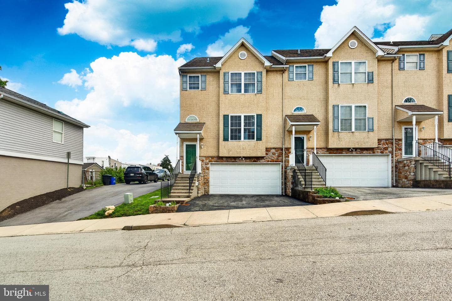 703 Green Street, Bridgeport