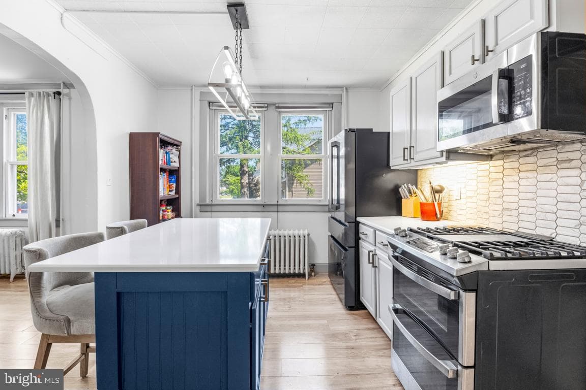 705 E Walnut Street photo 5