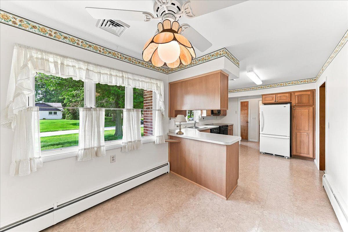 33 Vaux Lane photo 12
