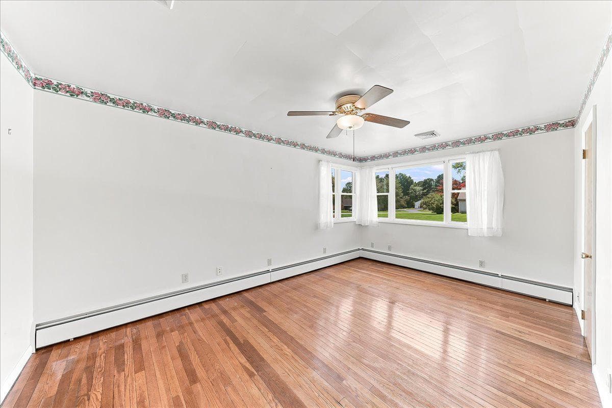 33 Vaux Lane photo 15