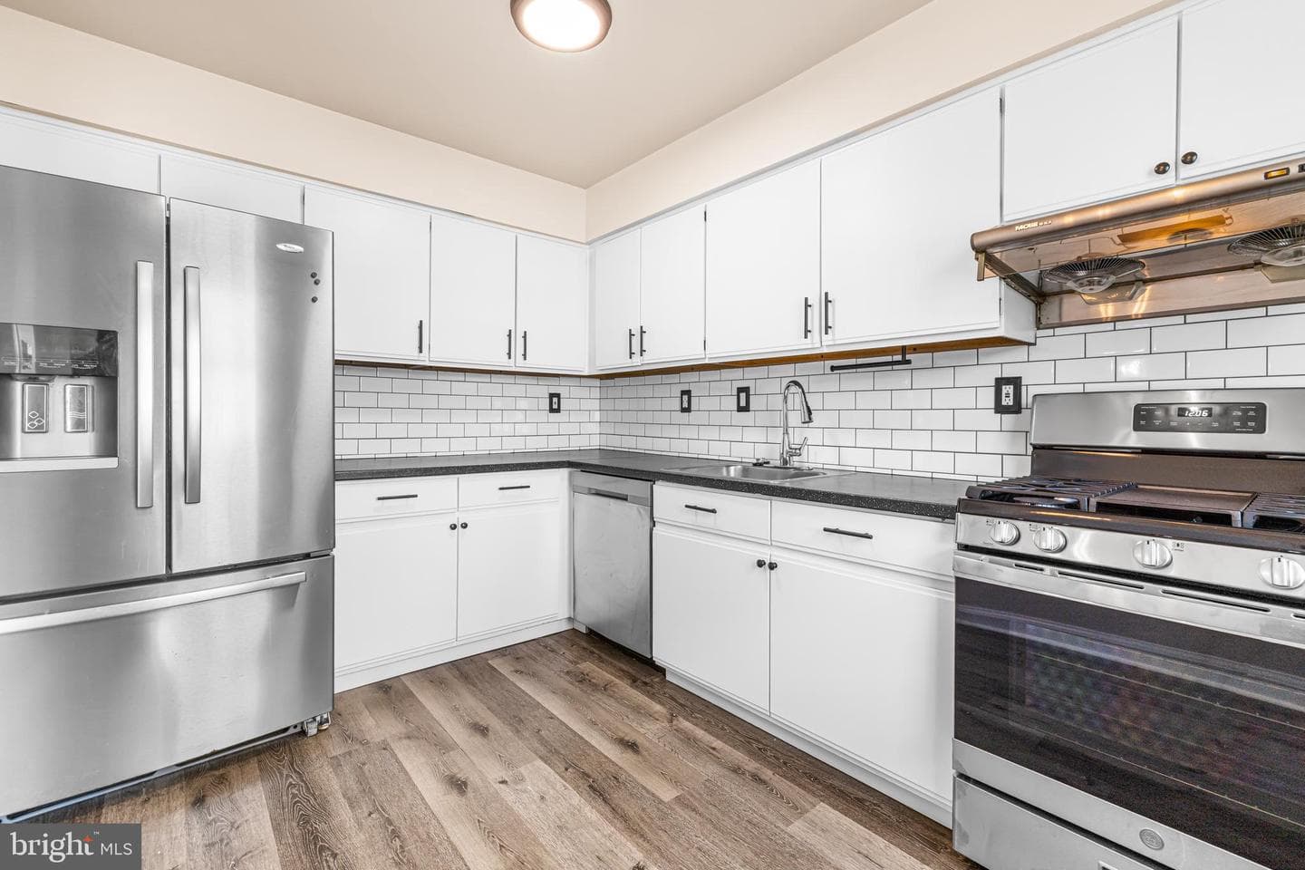 211 Orchard Drive photo 13