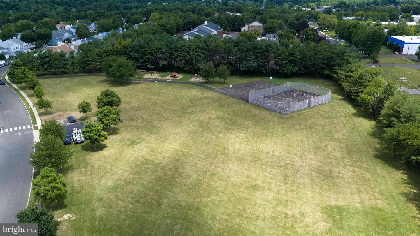 211 Orchard Drive photo 40