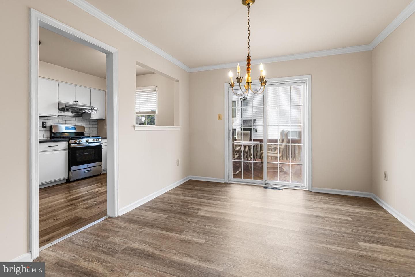 211 Orchard Drive photo 9