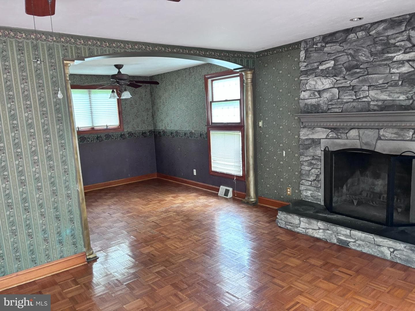 2350 N Parkview Drive photo 8