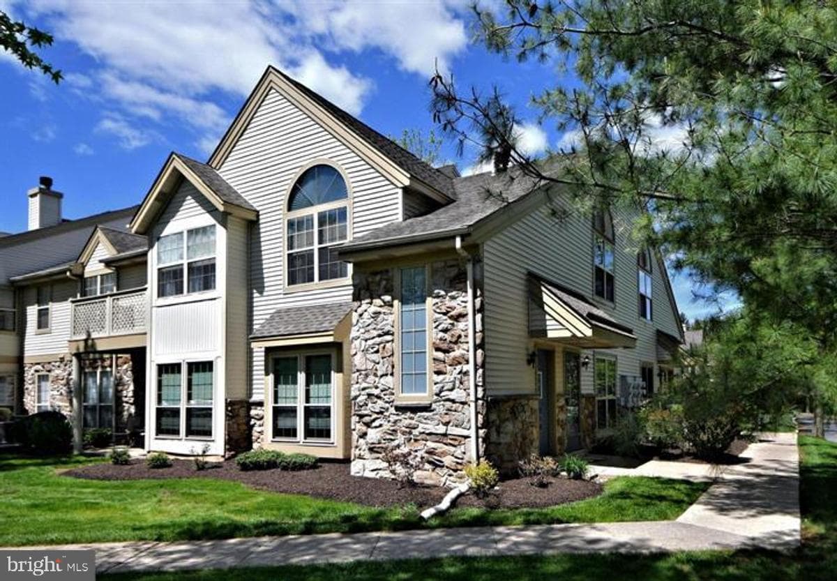 210 Foxmeadow Drive #condo 210, Royersford