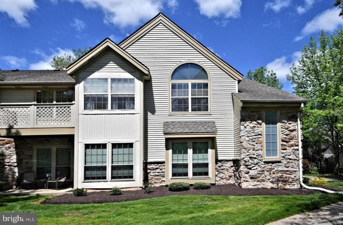210 Foxmeadow Drive #condo 210, Royersford
