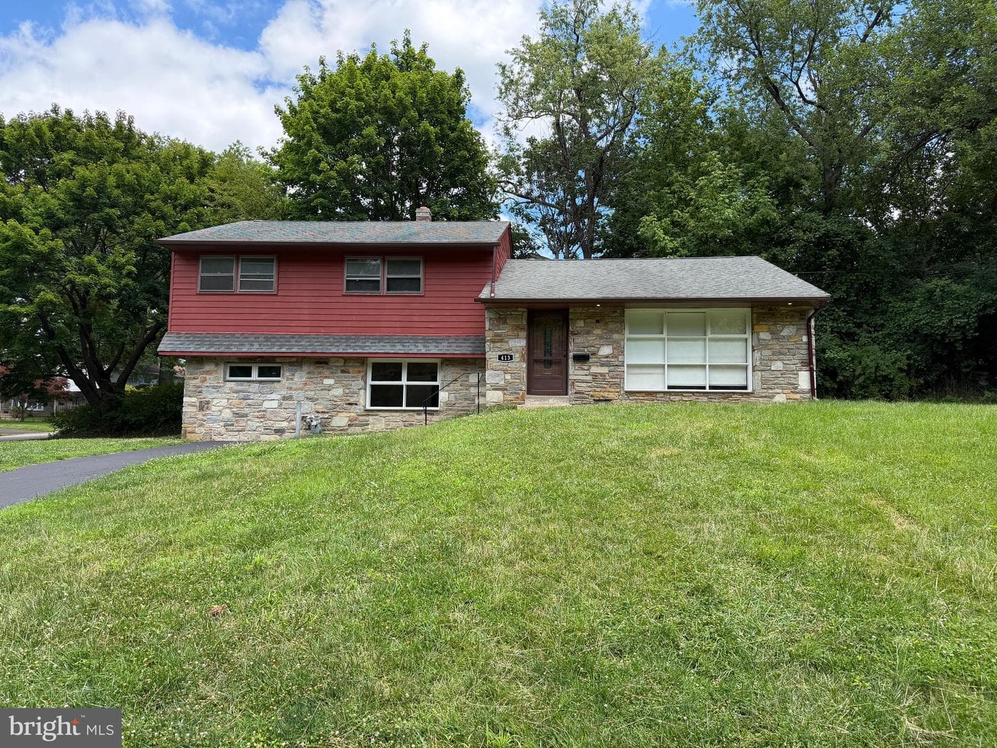 413 Asbury Avenue photo 1