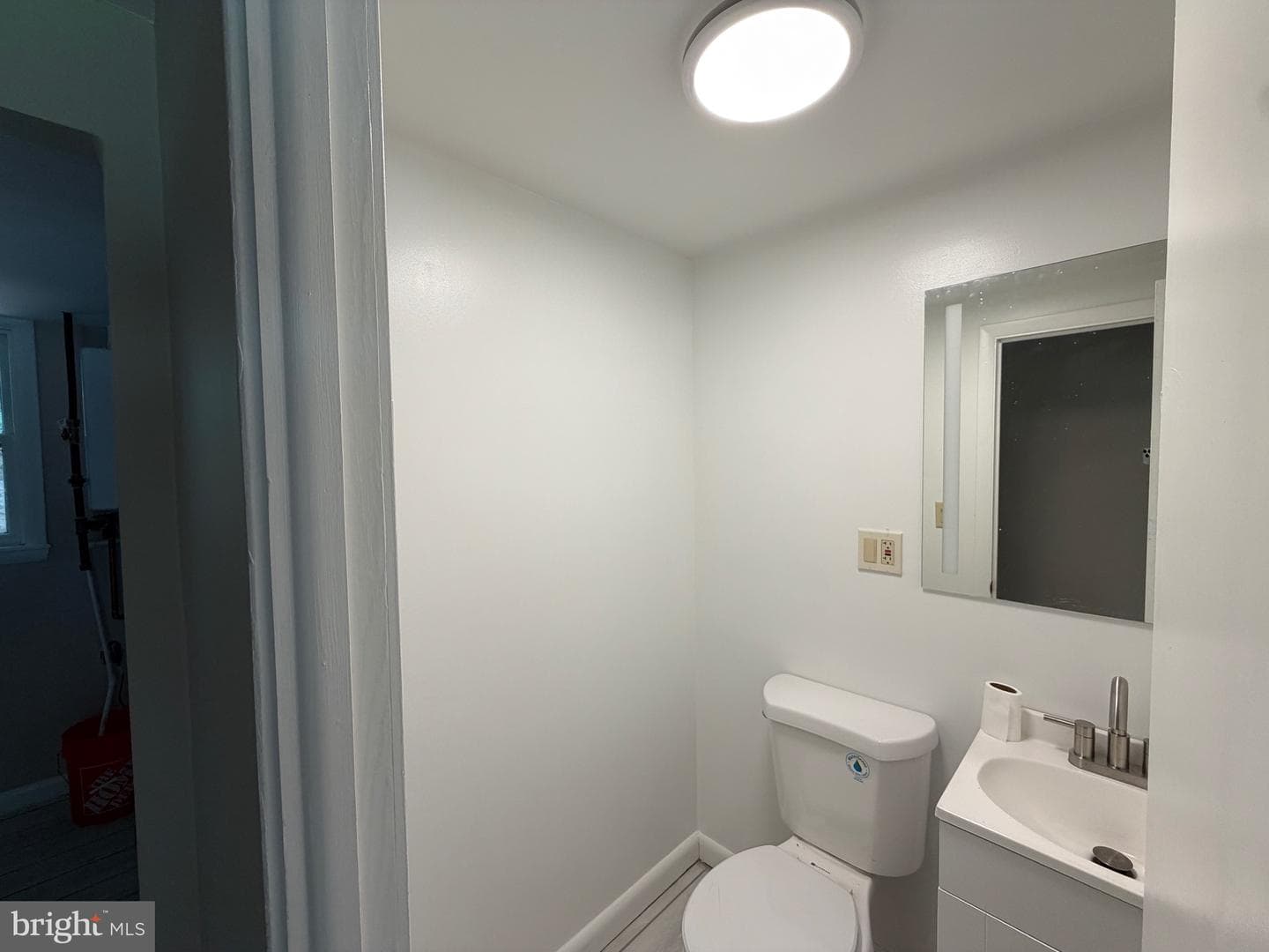 413 Asbury Avenue photo 8