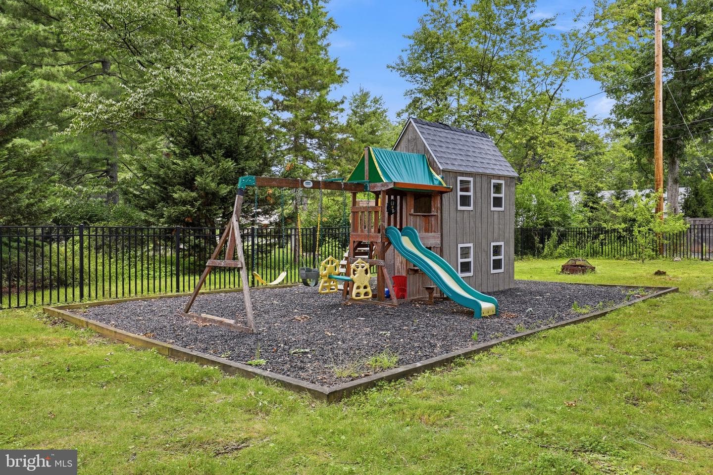 237 Elm Drive photo 29