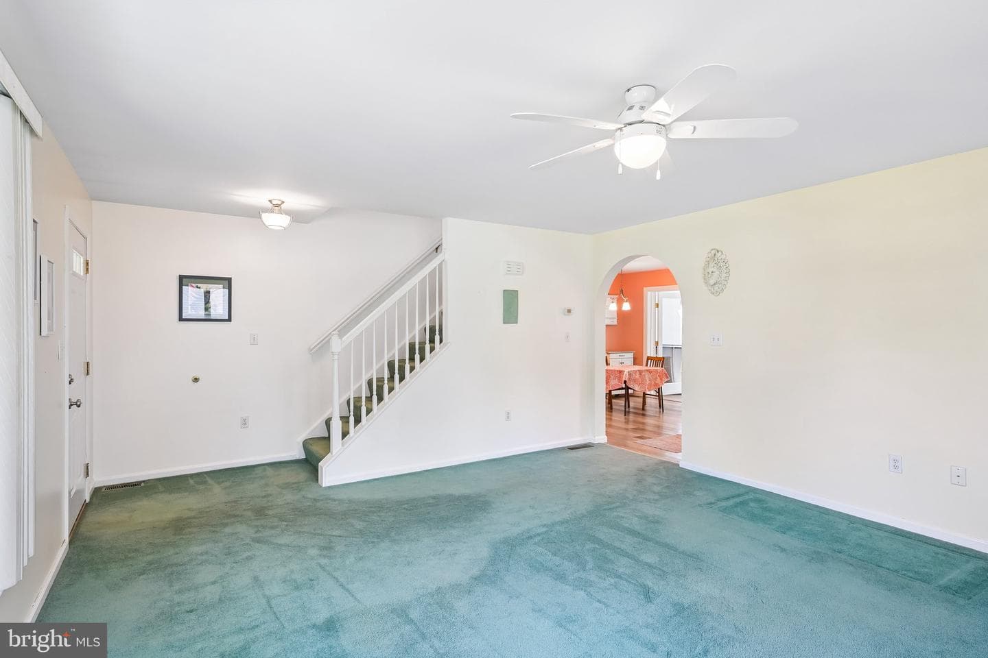 12 Lawn Avenue photo 10