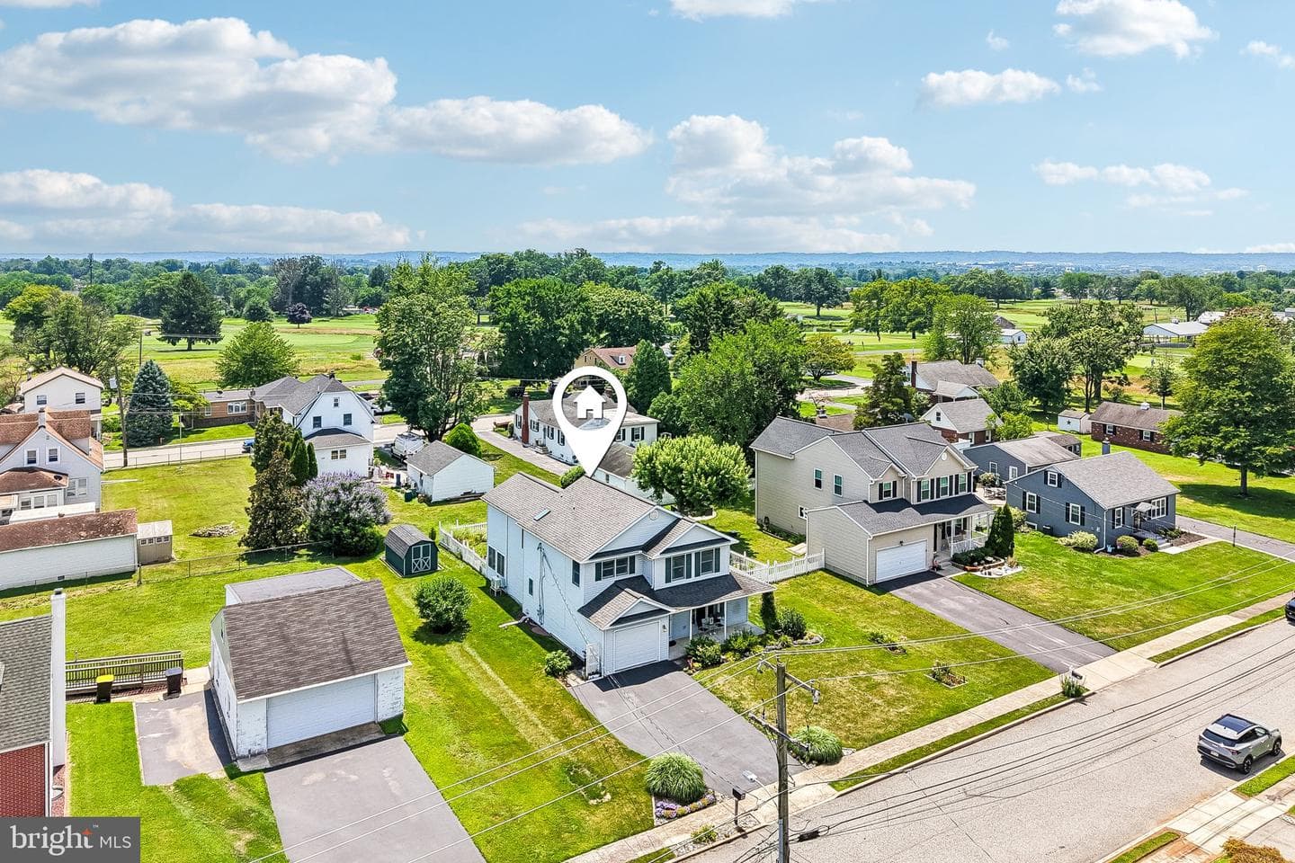 12 Lawn Avenue photo 56